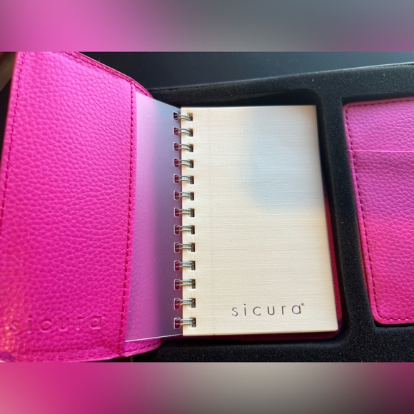 Magic Wallet & Mini Notebook Set - Picture 5 of 8